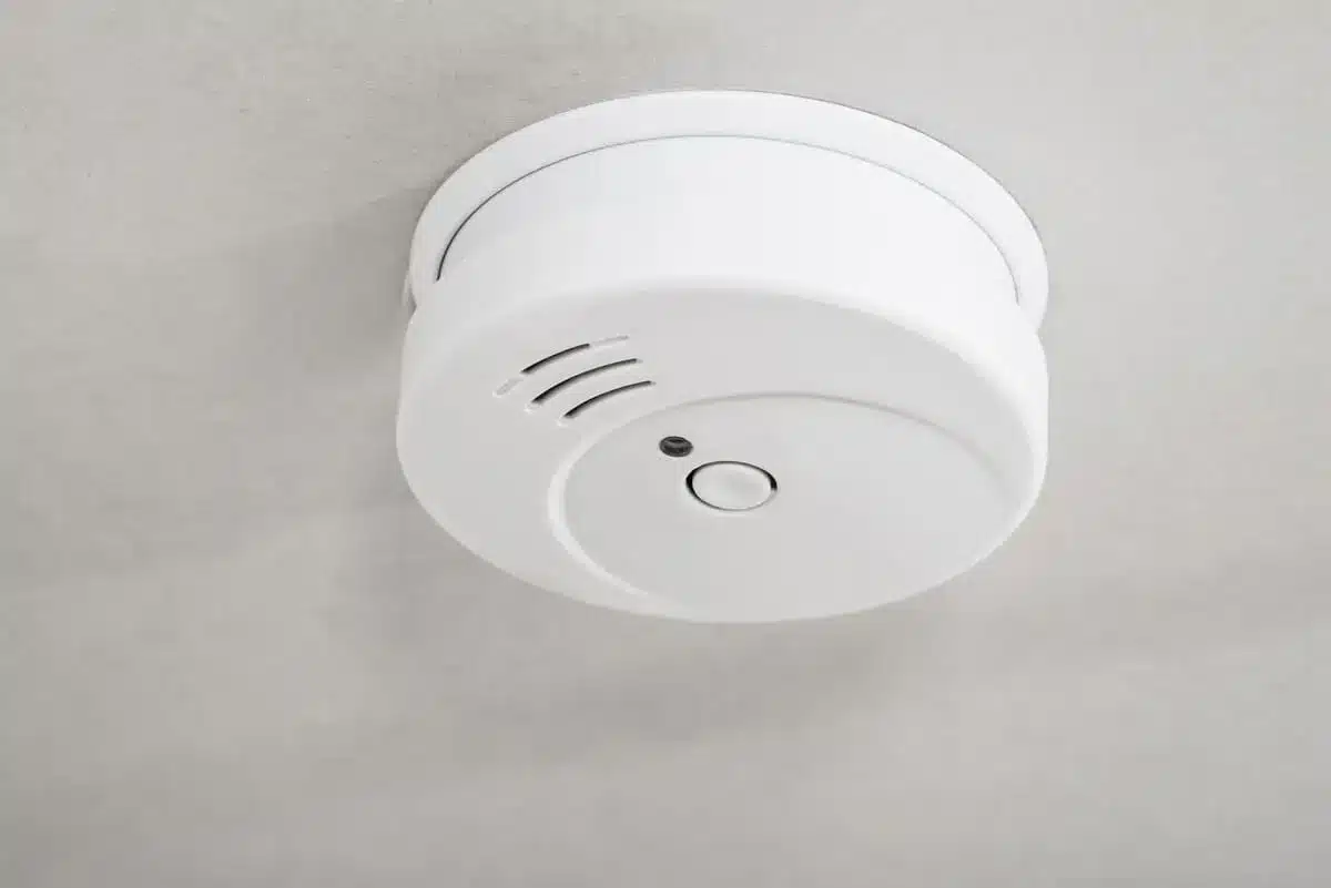 Ceiling-mounted smoke detector for home fire safety